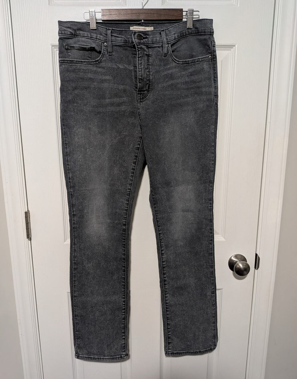 Levi's 314 Shaping Straight Jeans - Faded Grey Black - Women's Size 32